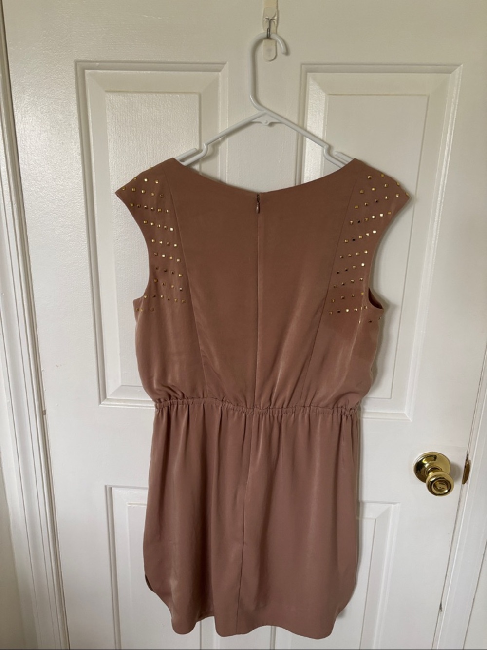 Vince Camuto Taupe Stud-Shoulder Drawstring Mini Dress - Picture 4 of 4